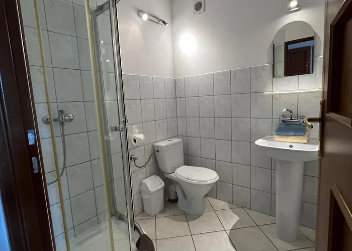 Roza Bed & Breakfast 3*